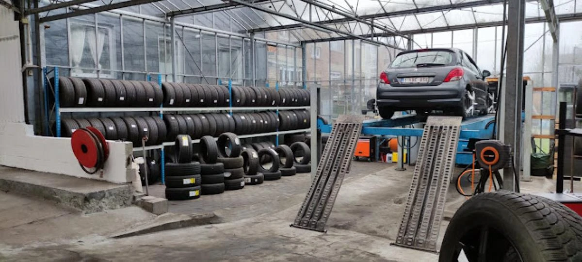 Faire une mécanique et révision chez STOP AND GO AUTO