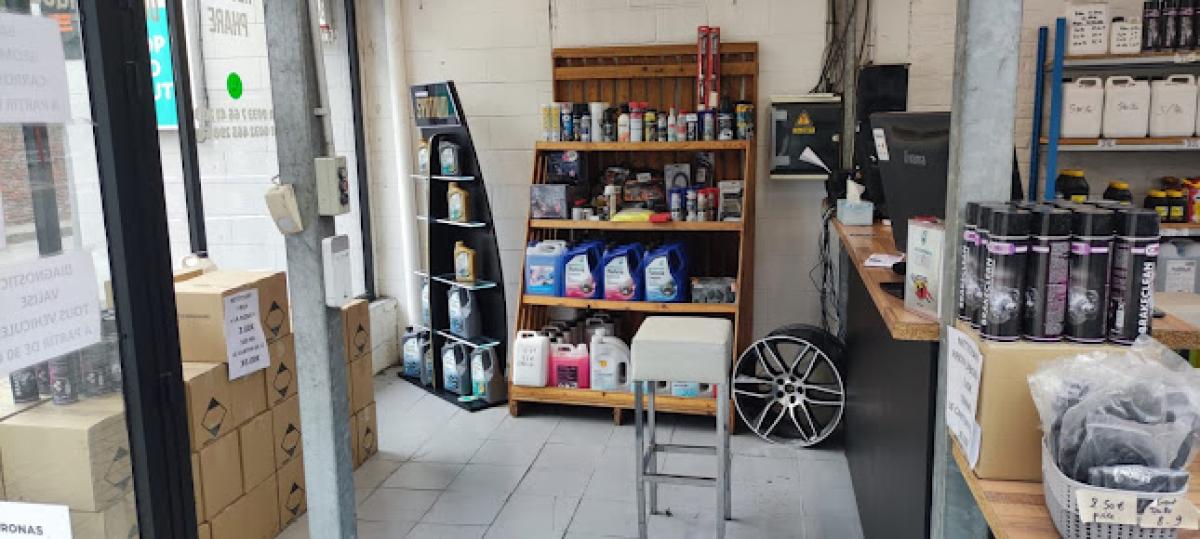 Huiles et produits d’entretien (Petronas)